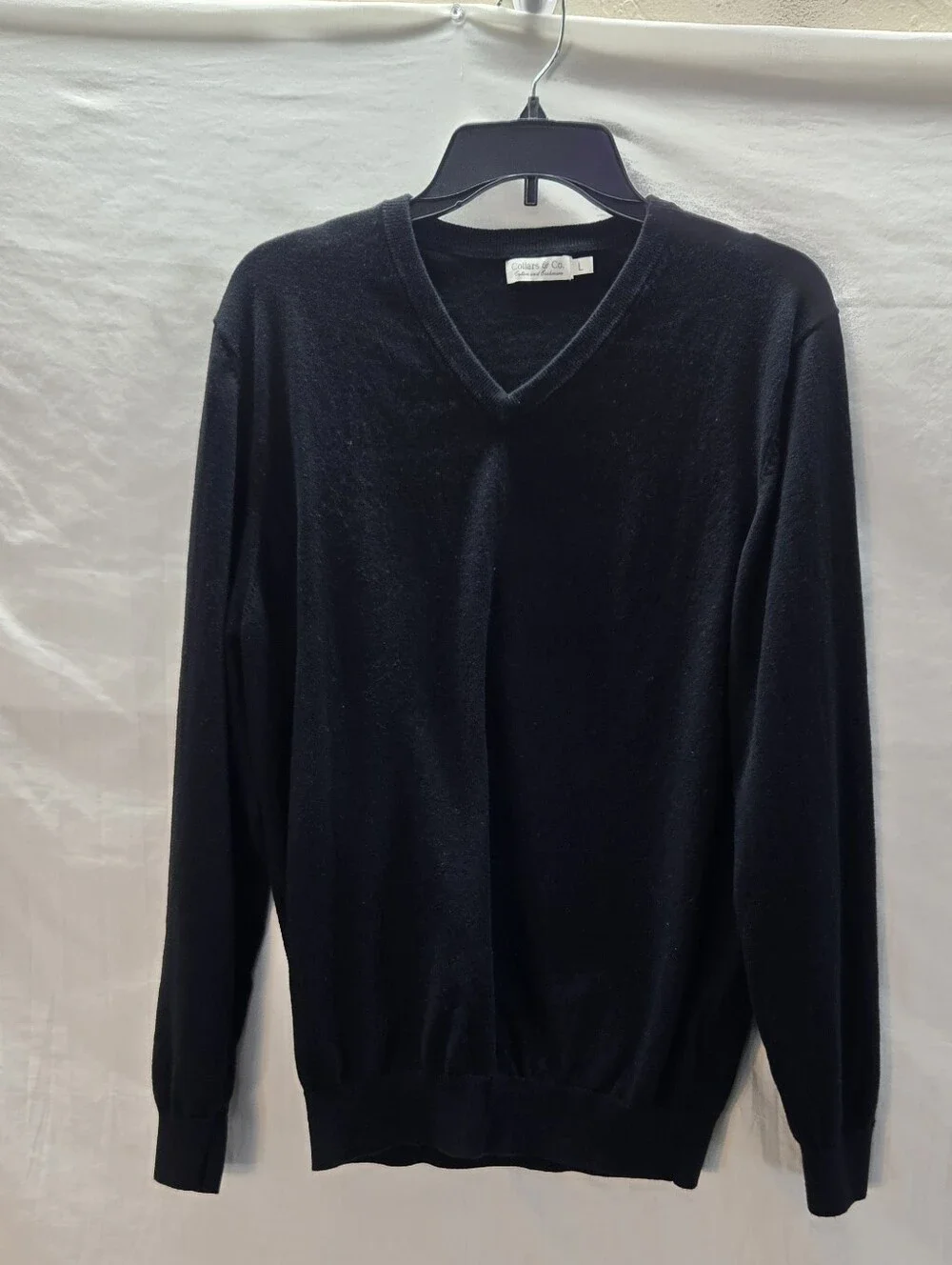 Collars and Co Men's Large Black Touch Cotton and Cashmere V-Neck Sweater